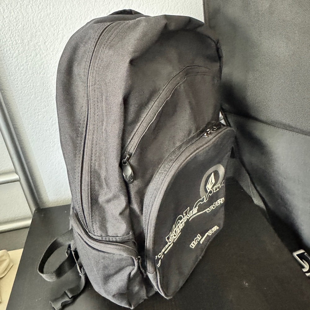 Volcom Backpack - Picture 5 of 6